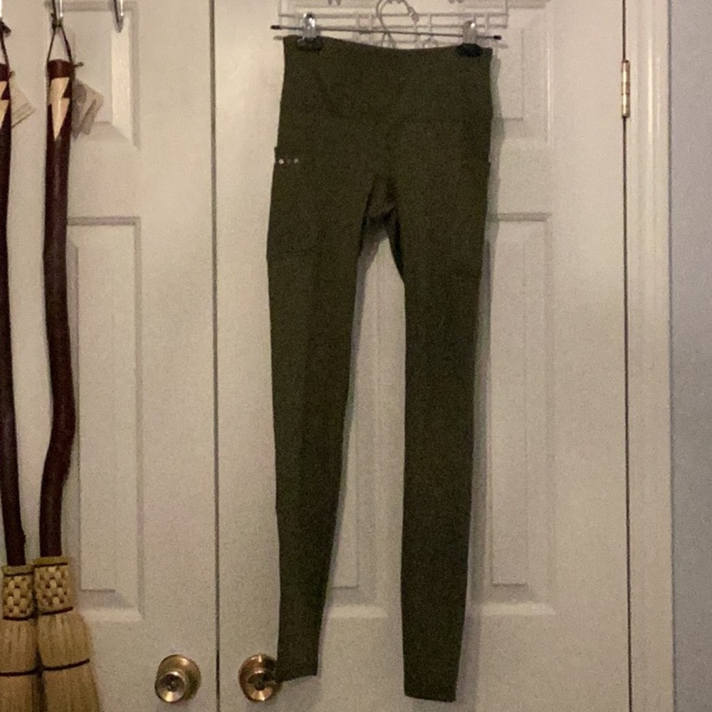 Brand new TROOP leggings